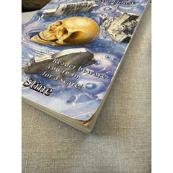 Goosebumps Welcome to Dead House By RL Stine - Picture 4 of 6